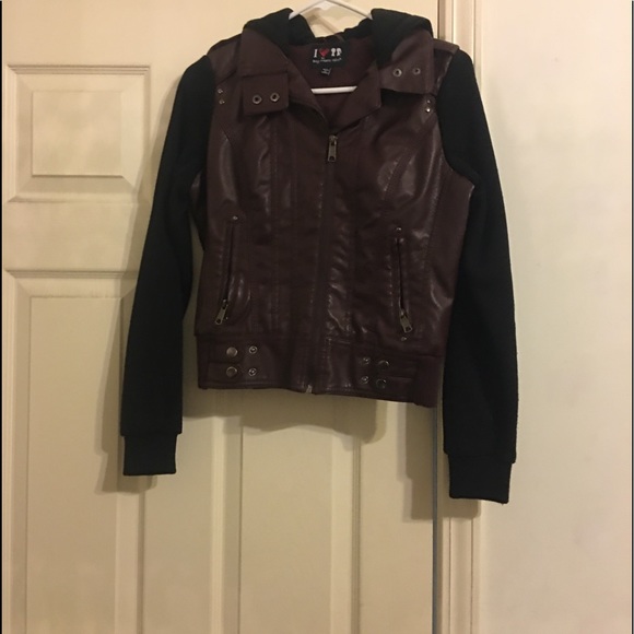 Bomber jackets - Picture 2 of 5